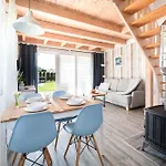 Niebianskie Zacisze-domki Z Sauna I Basenem Feriehus *
