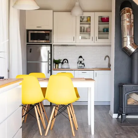 Dom wakacyjny Niebiańskie Zacisze-domki Z Sauną I Basenem *