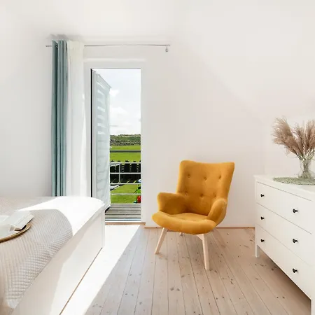 Dom wakacyjny Niebiańskie Zacisze-domki Z Sauną I Basenem *