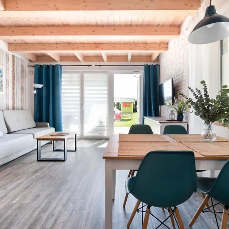 Niebianskie Zacisze-domki Z Sauna I Basenem Vakantiehuis *