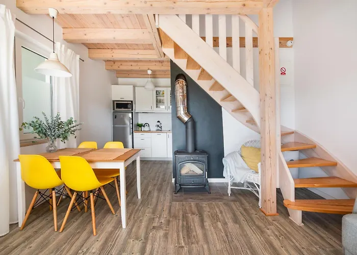 Niebianskie Zacisze-domki Z Sauna I Basenem Odargowo