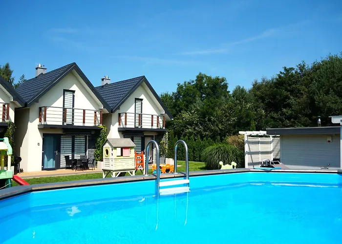 Semesterbostad Niebianskie Zacisze-domki Z Sauna I Basenem Odargowo