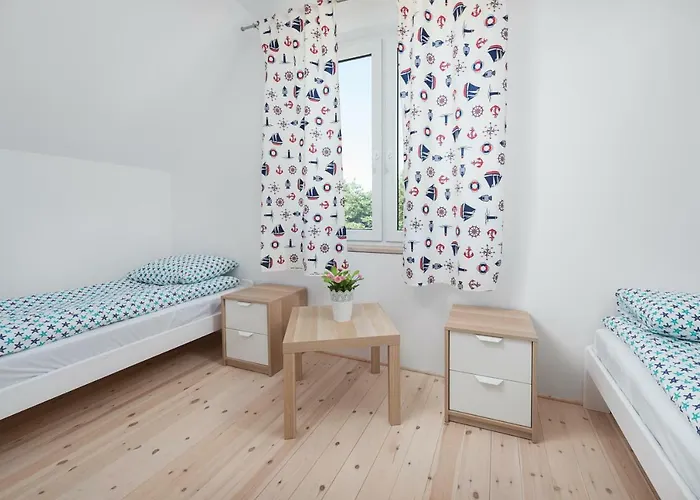 Semesterbostad Niebianskie Zacisze-domki Z Sauna I Basenem